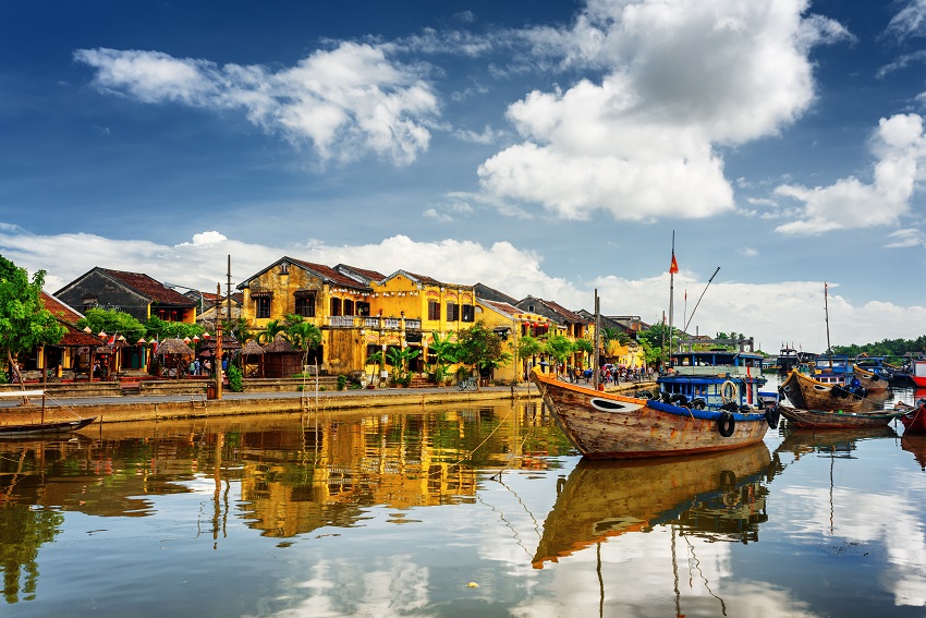 bigstock Wooden Boats On The Thu Bon Ri SM