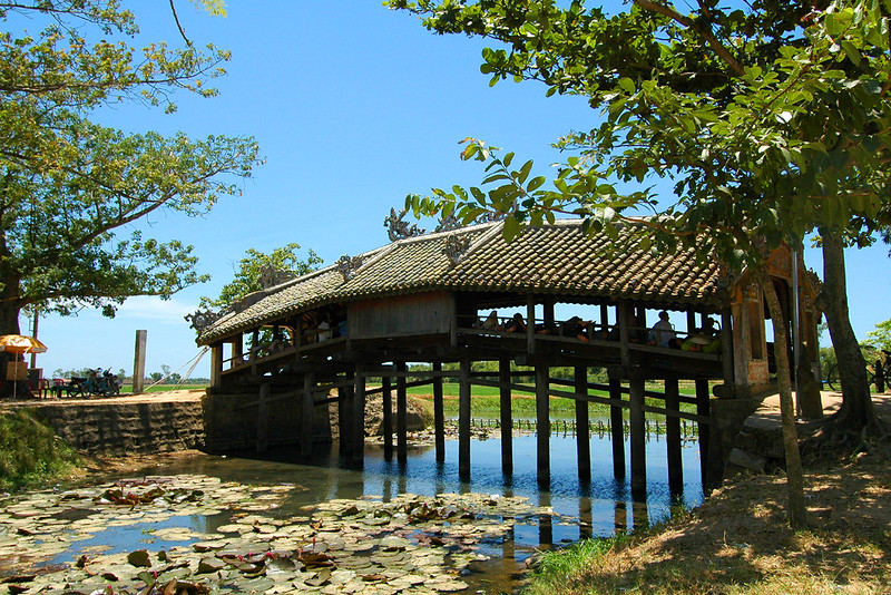 Thanh Toan Bridge